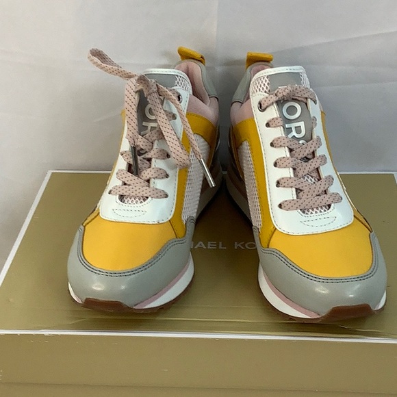 NWT - Michael Kors Shoes - Picture 2 of 5